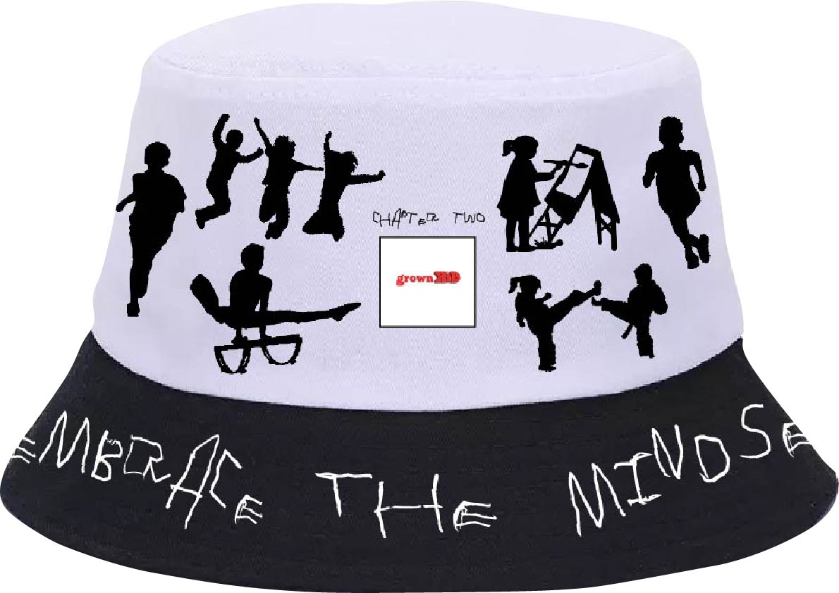 "EMBRACE THE MINDSET" BUCKET HAT in BLACK/WHITE